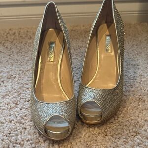 Guess Sparkling Gold Peep Toe Heels